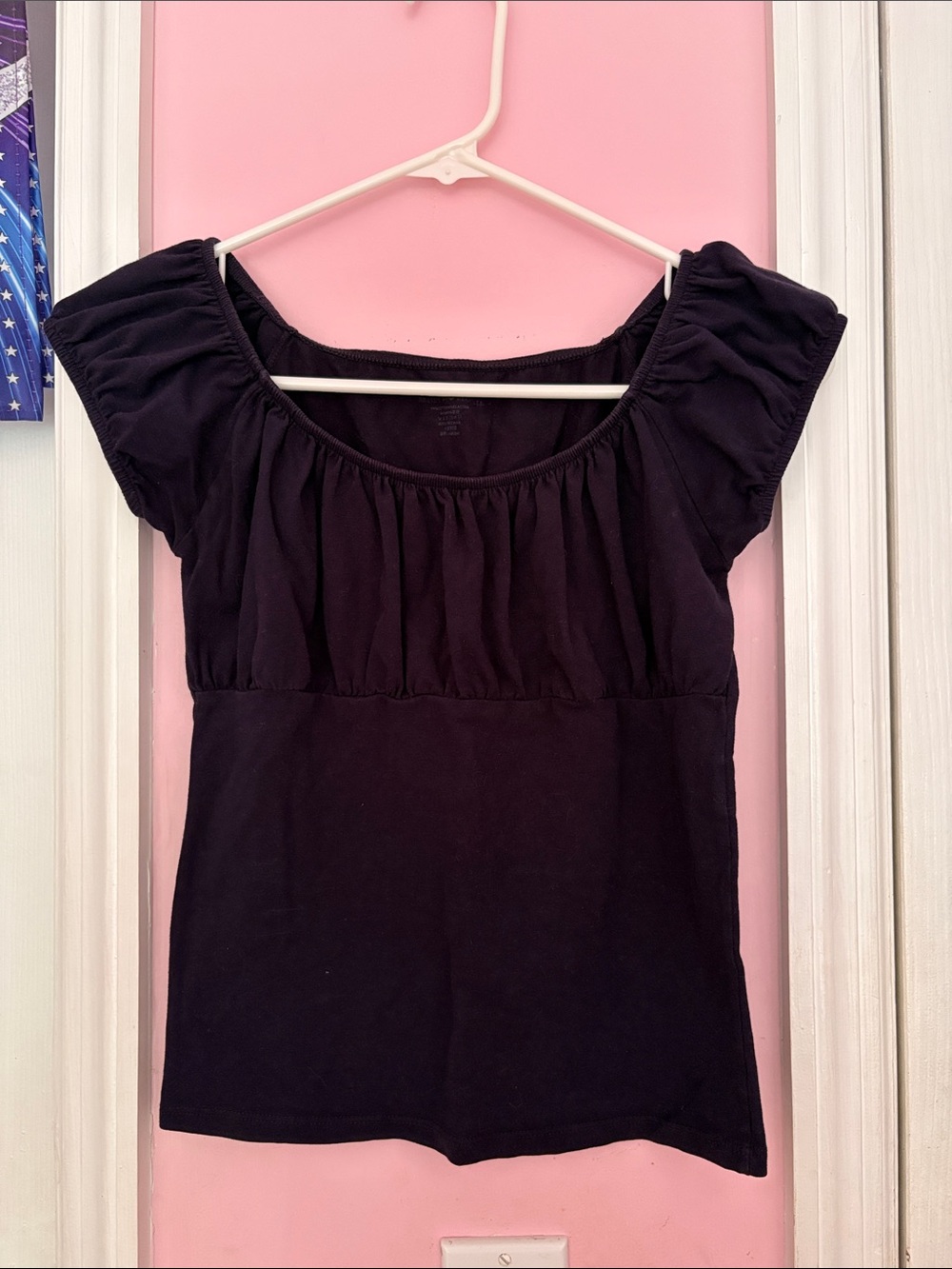 Brandy Melville Black Scoop-Neck Puff Sleeve Top
